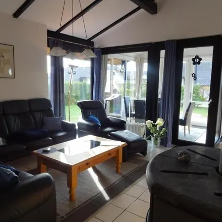 Nettes In Grosswuerden Mit Garten Holiday home Butjadingen