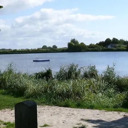 Nettes In Grosswuerden Mit Garten بيت للعطل بوتجادينغين